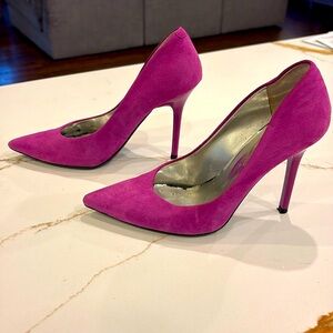Guess magenta suede heels size 7
